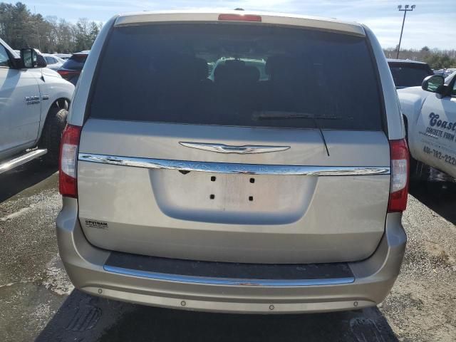 2012 Chrysler Town & Country Touring L