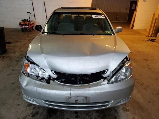 2004 Toyota Camry LE