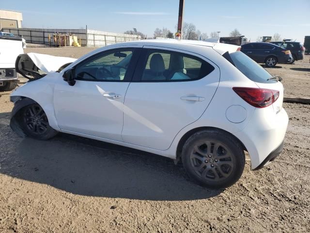 2020 Toyota Yaris LE