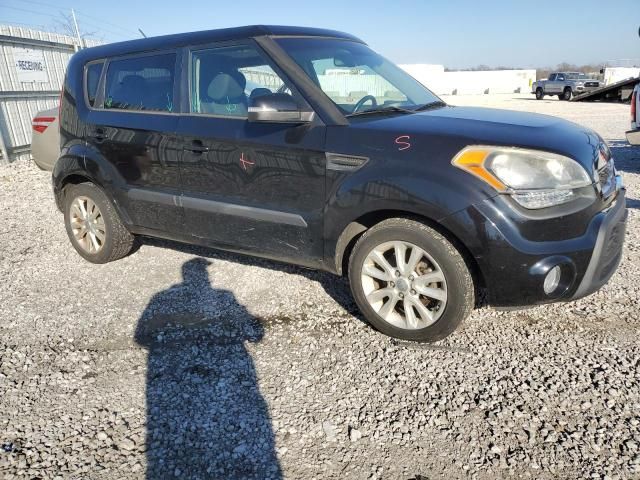 2013 KIA Soul +