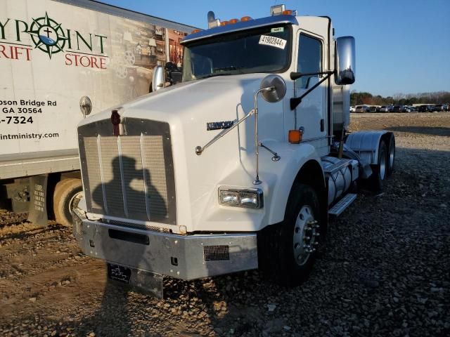 2014 Kenworth Construction T800