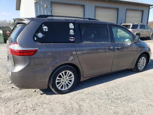 2016 Toyota Sienna XLE