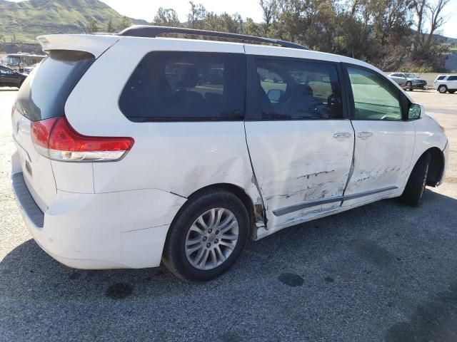 2013 Toyota Sienna XLE