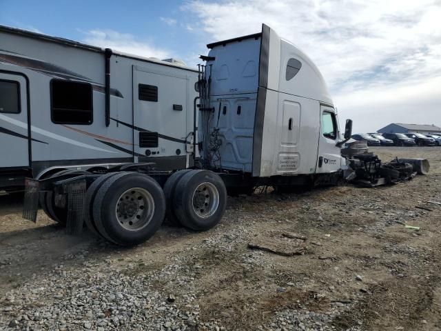 2022 Freightliner Cascadia 126