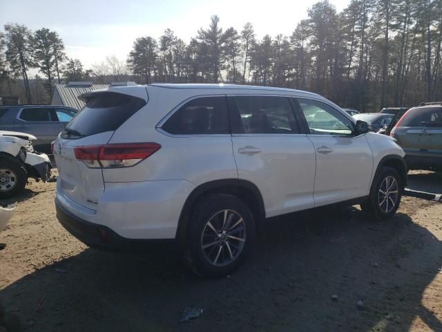 2019 Toyota Highlander SE