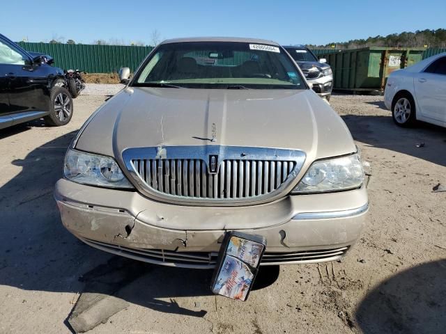 2007 Lincoln Town Car Signature