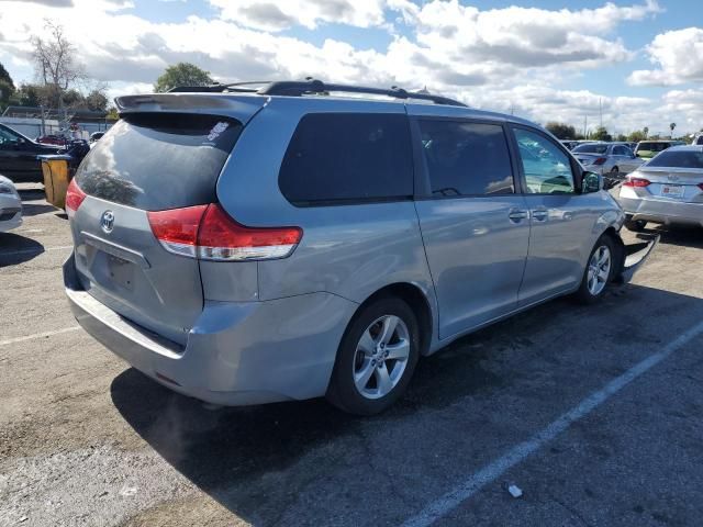 2011 Toyota Sienna LE