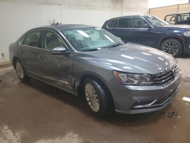 2016 Volkswagen Passat SE