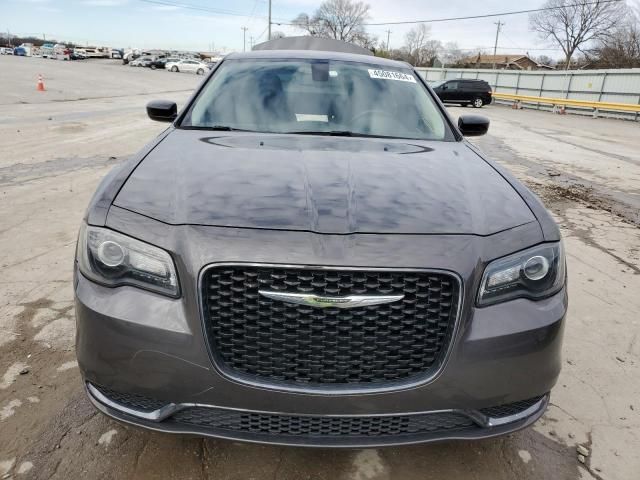 2019 Chrysler 300 Touring