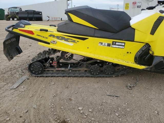 2017 Skidoo MXZ