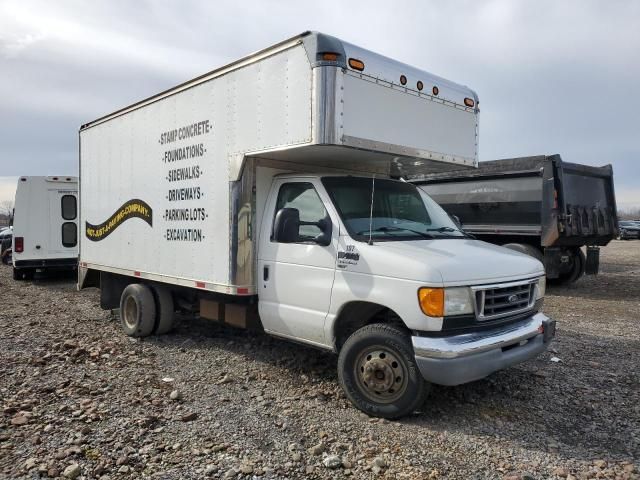 2006 Ford Econoline E450 Super Duty Cutaway Van