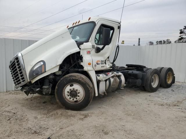 2016 Freightliner Cascadia 125