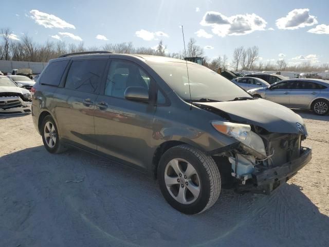 2011 Toyota Sienna LE