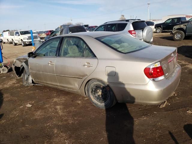 2005 Toyota Camry LE