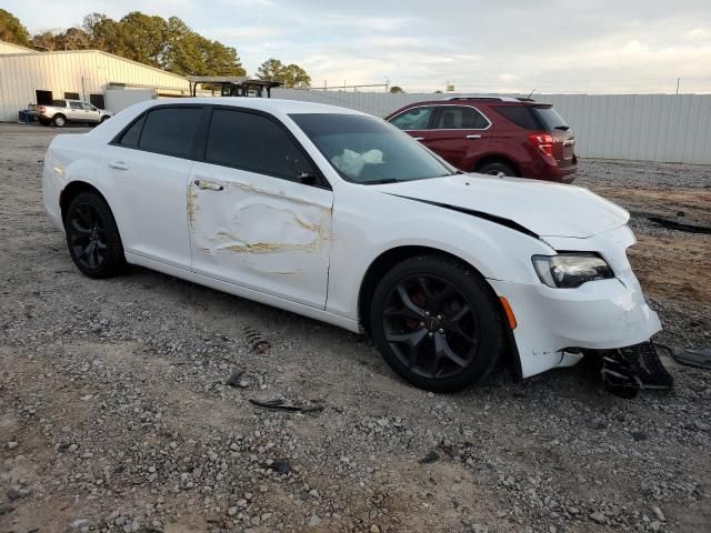 2021 Chrysler 300 Touring