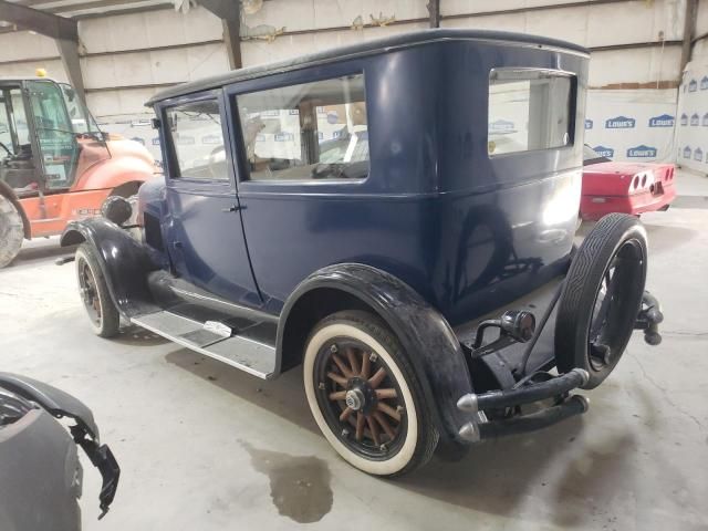 1925 Studebaker Coupe