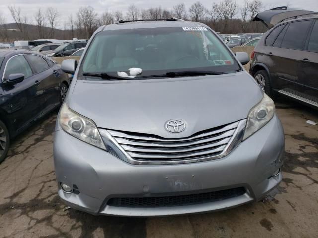 2011 Toyota Sienna XLE