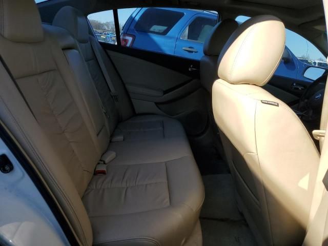 2011 Nissan Altima Base