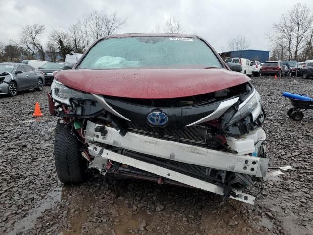 2021 Toyota Sienna XSE