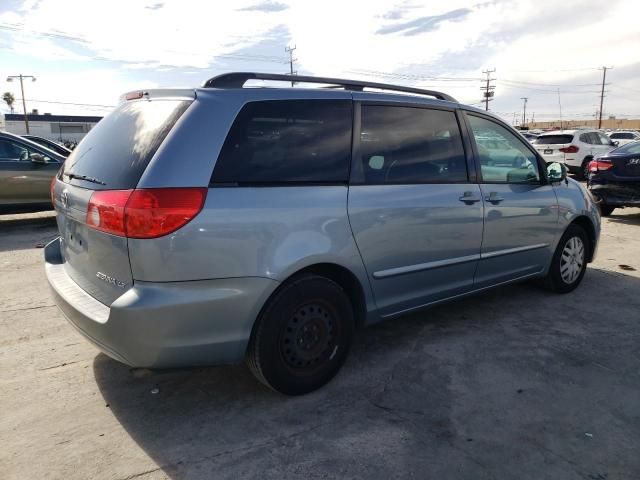 2010 Toyota Sienna CE