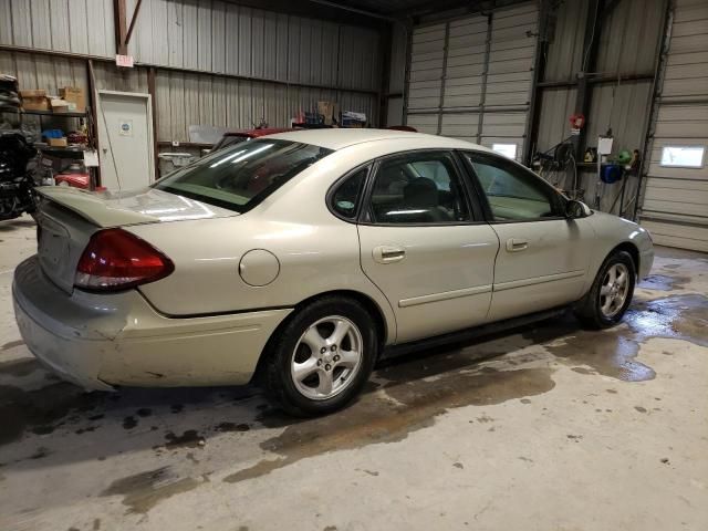 2004 Ford Taurus SE