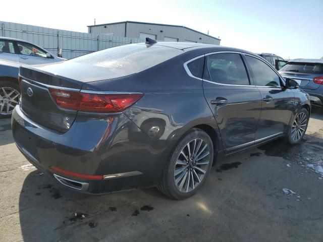 2018 KIA Cadenza Premium