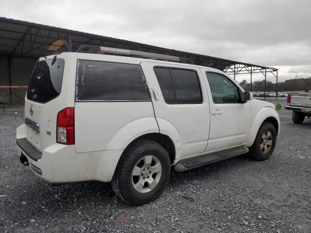 2005 Nissan Pathfinder LE