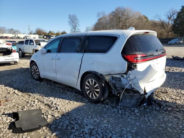 2022 Chrysler Pacifica Hybrid Touring L