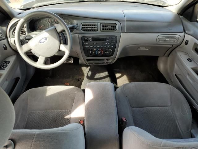 2004 Ford Taurus SE