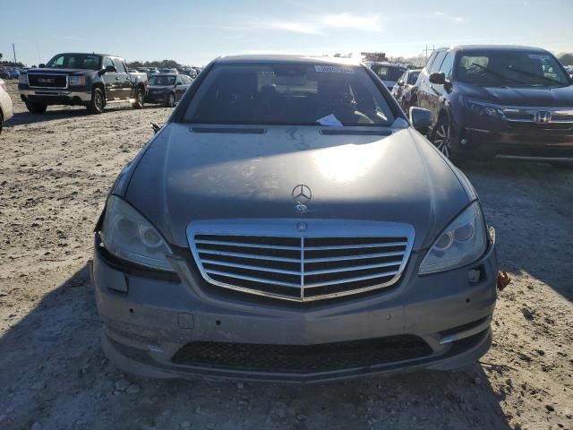 2010 Mercedes-Benz S 550