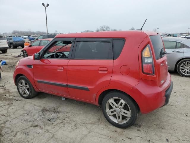 2010 KIA Soul +