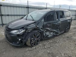 Salvage cars for sale at Cahokia Heights, IL auction: 2018 Chrysler Pacifica Touring Plus