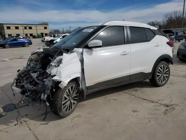 2021 Nissan Kicks SV