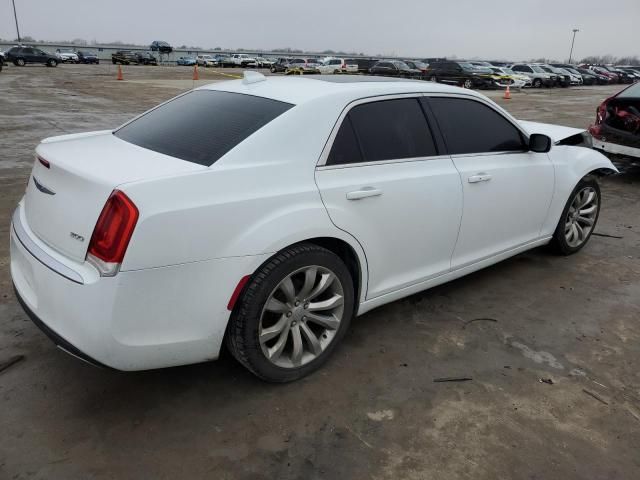 2018 Chrysler 300 Touring