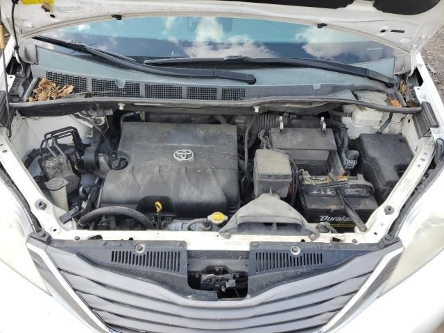 2012 Toyota Sienna XLE