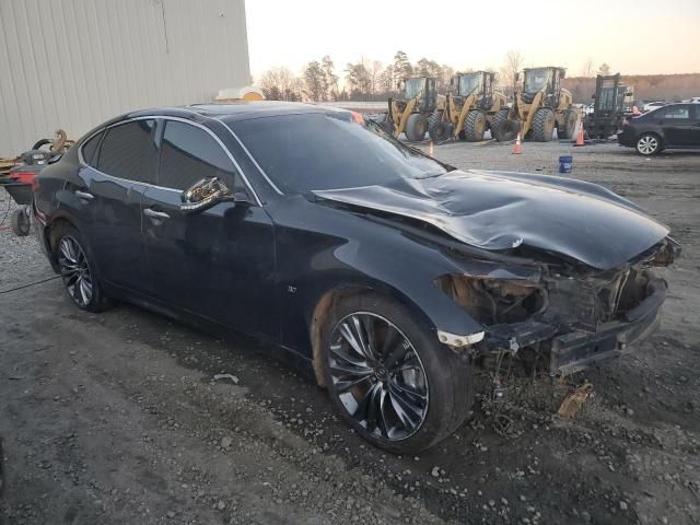 2016 Infiniti Q70 3.7