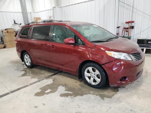 2011 Toyota Sienna LE