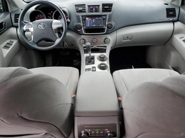 2013 Toyota Highlander Base