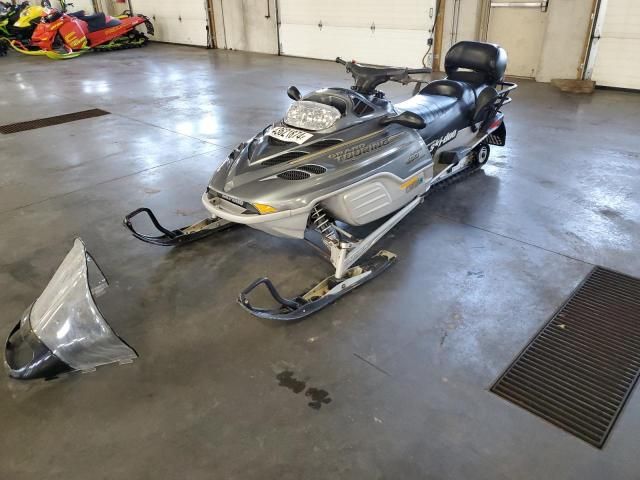 2001 Skidoo Grand Touring