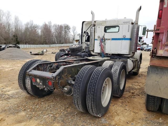 2005 Kenworth Construction T800