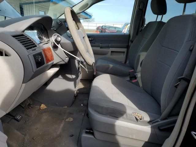 2009 Chrysler Town & Country LX