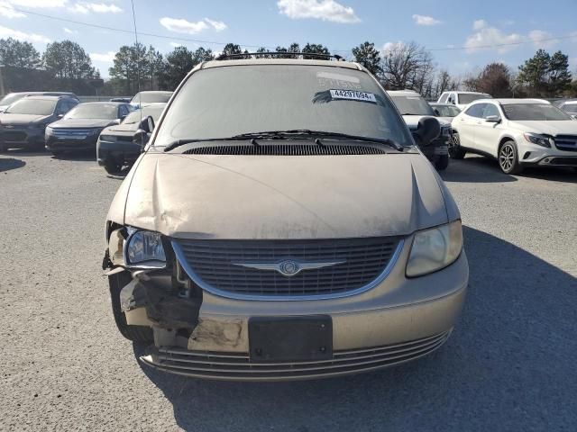 2004 Chrysler Town & Country LX