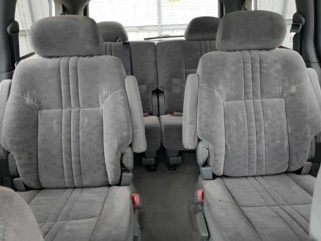 2001 Toyota Sienna LE