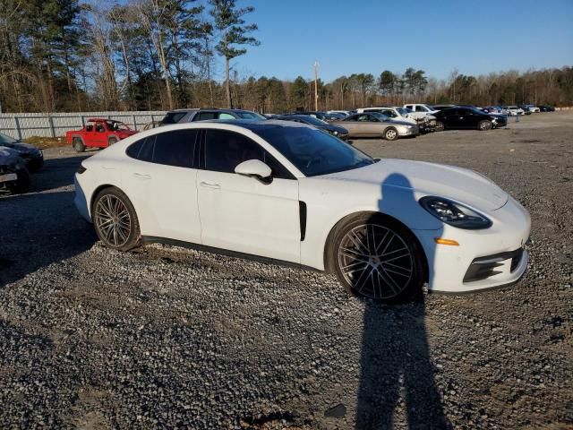 2018 Porsche Panamera 4