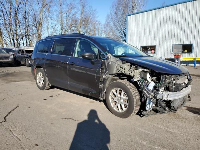 2020 Chrysler Voyager LXI