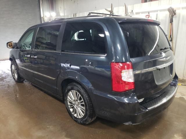 2013 Chrysler Town & Country Touring L