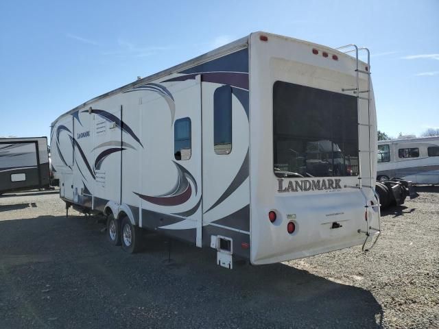 2012 Land Rover Trailer