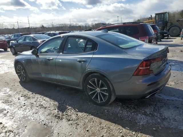 2021 Volvo S60 T5 Momentum