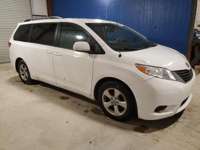 2012 Toyota Sienna LE