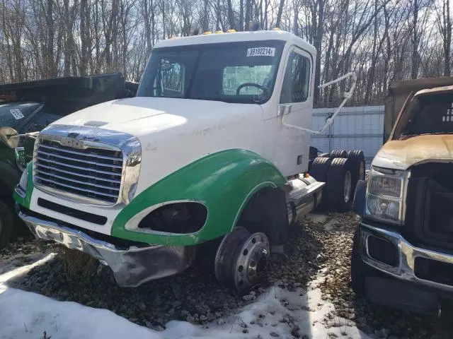 2007 Freightliner Conventional Columbia